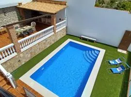 Villa Cuesta Colorada