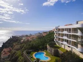 New Calheta Plaza Apartment by Your Madeira Rentals