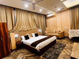 Hotel Naayra, ξενοδοχείο σε Kāla Āmb