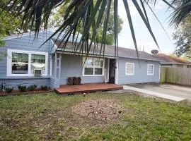 The Cornerstone Spacious Home Easy Access