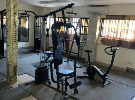 Aso Rock Hotel Bar and Restaurant, hotel v destinaci Loburo