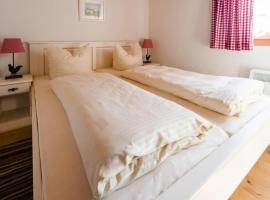 Ferienhaus im Landhausstil im Vital Camp Bayerbach، فندق في Bayerbach