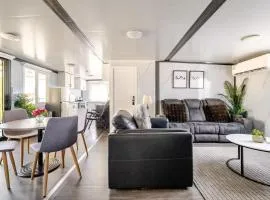 Overlooking a Park - A sunny escape