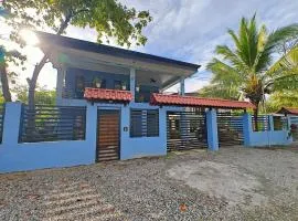 AJ House - Spacious 4BR Home, Balcony, BBQ area, Shared Pool