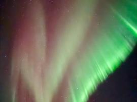 Authentic Log Cottage with Hot Tub, ξενοδοχείο σε Ranua