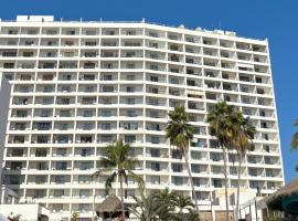 LXHotel Condomar, hotel em Puerto Vallarta