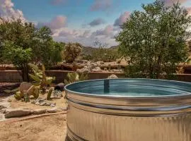 Marbella Lane - Perfect Desert Escape