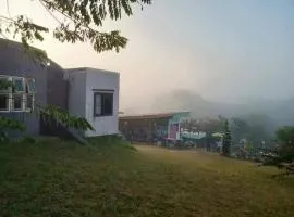 หมอกอิงธาร รีสอร์ท เขาค้อ