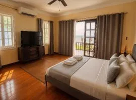 Diwata Suite, King Size Bed with Ocean View