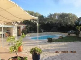 Magnifique villa au calme clim parking piscine