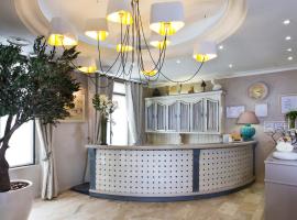 Hotel Daumesnil-Vincennes, hotel em Vincennes