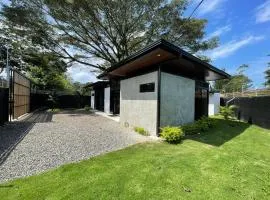 Ashleys Beach House - Country Home near Cahuita