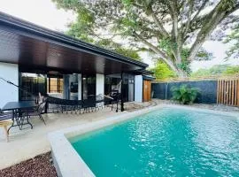 Ashleys Beach House - Country Home near Cahuita