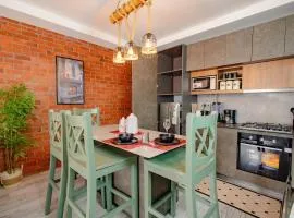 Rustic Chic 1 bed with free parking and free WiFi