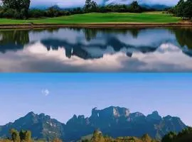 Xiaowo SmileNest Downtown Scenic Spot Ticket Service Close to Tianmen Mountain Scenic Area Ideal for Couples, Families and Group Bookings