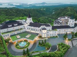 Twin Lakes Hotel near Tagaytay, hotel in Tagaytay