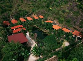 Ninh Binh Mountain Resort, khách sạn ở Xuân Sơn