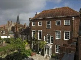 Georgian House - Great for Groups & Celebrations! Located in Central Chichester with Parking - Chichester Holiday Properties