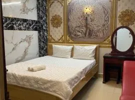 Khách sạn Sang Trọng