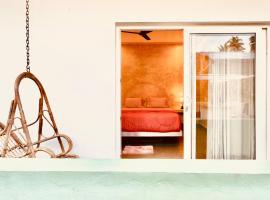 Home Of Gaia, Hostel in Morjim