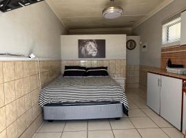 Lion's Cave 1A, hotel i Mossel Bay