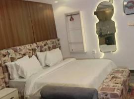 Mcangello apartments, khách sạn ở Idimu
