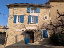 L'angélus, gîte de charme au coeur du vieux village de Sablet, hotel din Sablet