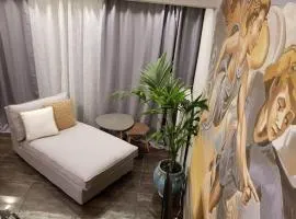 Kyra's Roof Terrace Flat