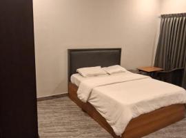 Tkt Tourist Home, hotel in Kannur