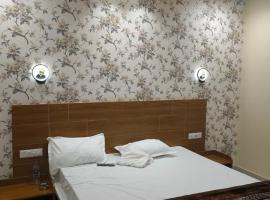 Hotel Mannat, hotelli kohteessa Bathinda