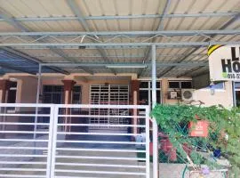 Liza Homestay