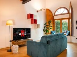 Casa di design con giardino privato in Centro a PIACENZA