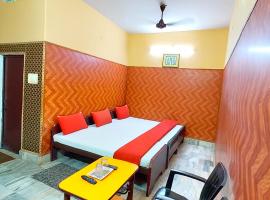 Hotel Dreamline Teerth GH Near Temple # Kashi Temple - Restaurant # Free WIfi Service - Fully Air Conditioning Rooms# Best Premium Hotel In Varanasi, hotel v mestu Varanasi