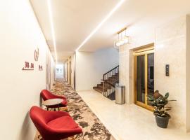 Hotel Lenexa by Bestinn Leisure, hotell i Bangalore