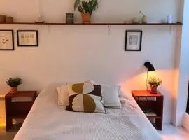 Near Pitons, Breezy open-air studio, Hot water, Ceiling fan, Self check-in, Fast Wi-Fi, Free parking