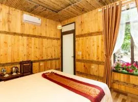 Trang An Moon Garden