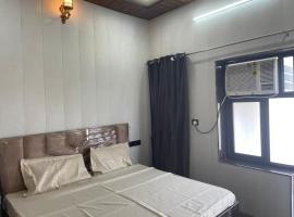 Royal Resort, hotel en Ambāla Cantonment