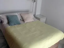 Habitación individual o doble en Triana