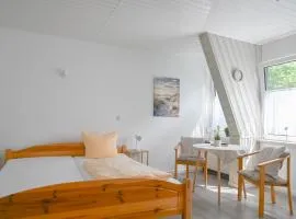 Doppelzimmer Duenenhaus UNR 4 strandnah Urlaub Fam Rissel