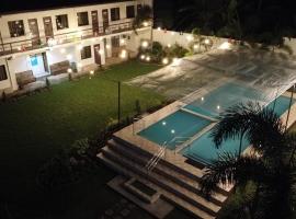 DMS Apartelle, hotel v destinaci Los Banos