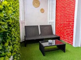 THE ROOM - APARTMENT IN LLORET