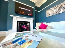 2 Bed Apt Central Truro Ground-Floor Apartment