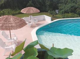 Aza Sunset Villa, hotel in Langkawi Intl