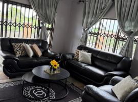 Knovi Guesthouse, khách sạn ở Bulawayo