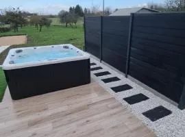 îlot cosy and SPA -PROCHE ZOO BEAUVAL