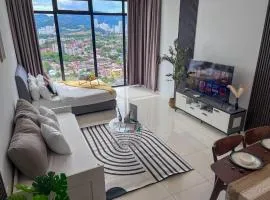 Georgetown#Beacon Executive Suite SkyPool#Luxury&Glamorous Suite#2BR#Living Room with Queen Bed