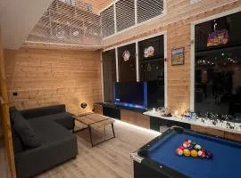 Loft-chalet 12 pers - Billiards - Cinéma - 10 min ski