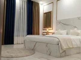 The Warm Palace Home