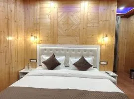 Wood Luxury Hotels Kasauli