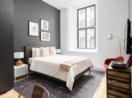 The Alexander Hotel - Old Montreal